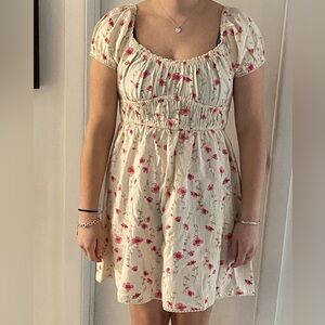 SIM & SAM Cream Floral Smocked Babydoll Dress with Pink Roses size Medium